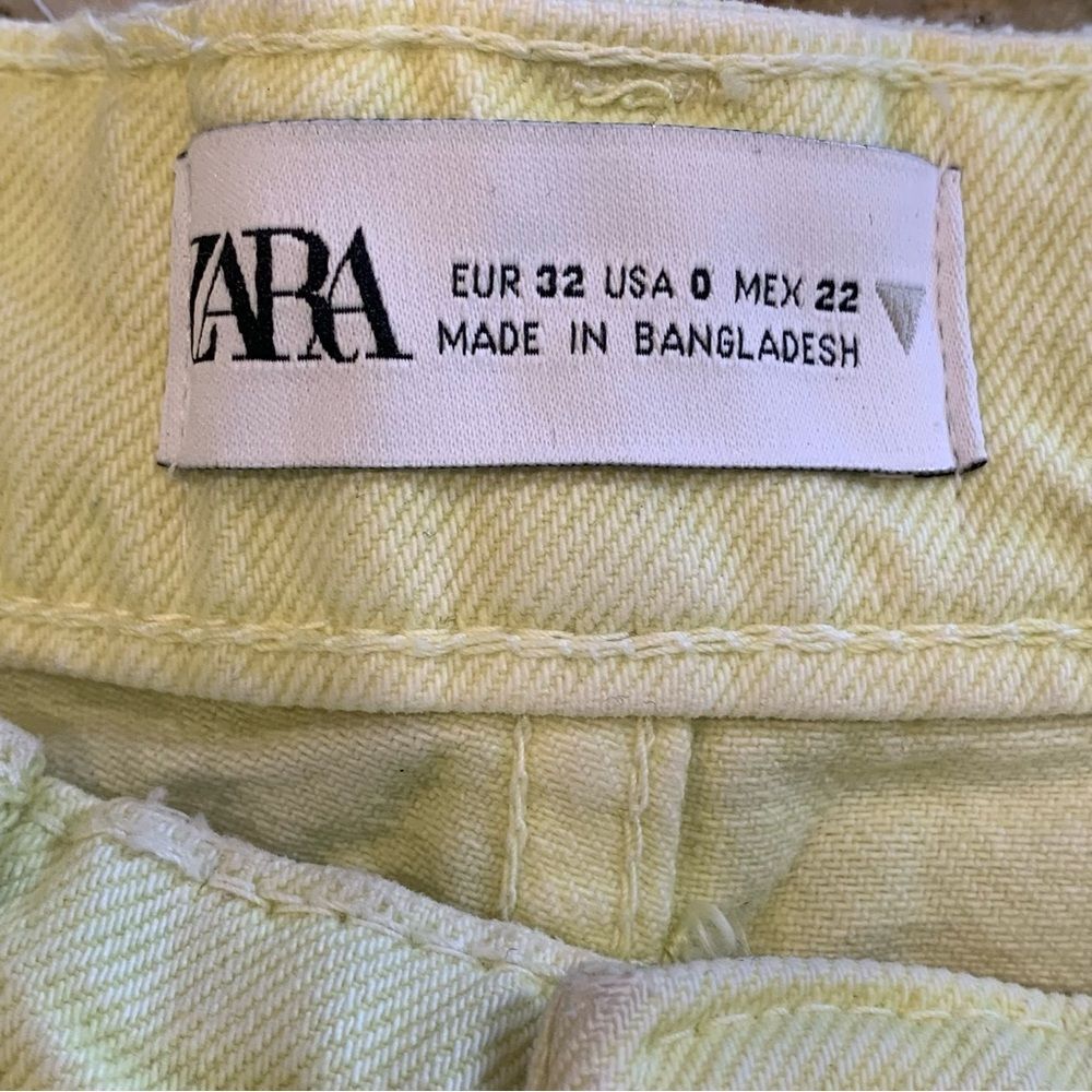 Zara Women's Yellow Denim Shorts High Rise Size 0 - Picture 6 of 12